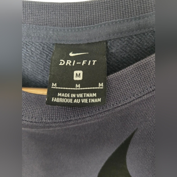 Nike Blue Cropped Sweatshirt with Graphic Design Size Medium - Picture 4 of 5